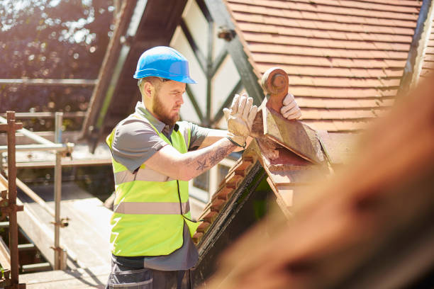 Best Storm Damage Roof Repair  in Castle Rock, WA